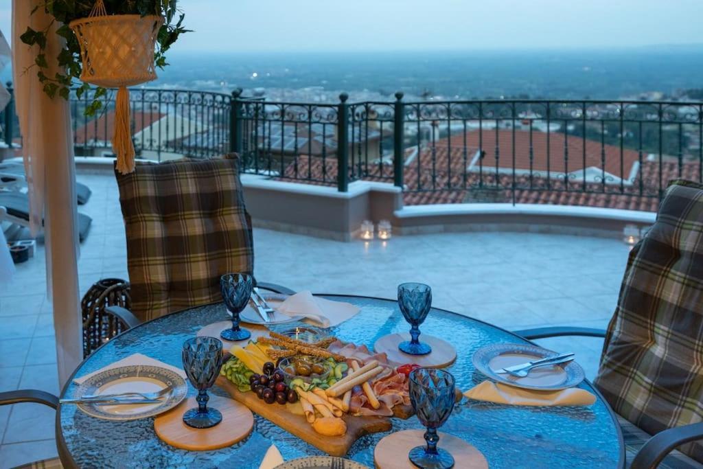 Amazing View With Huge Balcony Apartamento Veria  Exterior foto