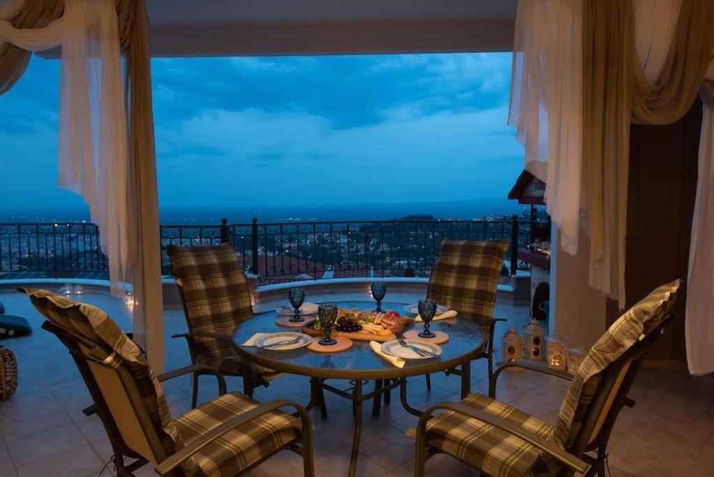 Amazing View With Huge Balcony Apartamento Veria  Exterior foto